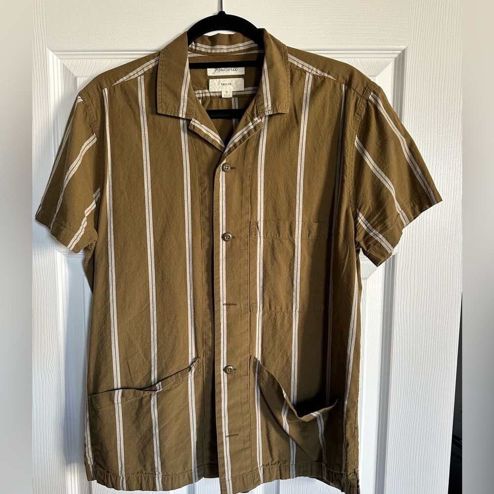 MADEWELL Men’s button down in green and white stripe.